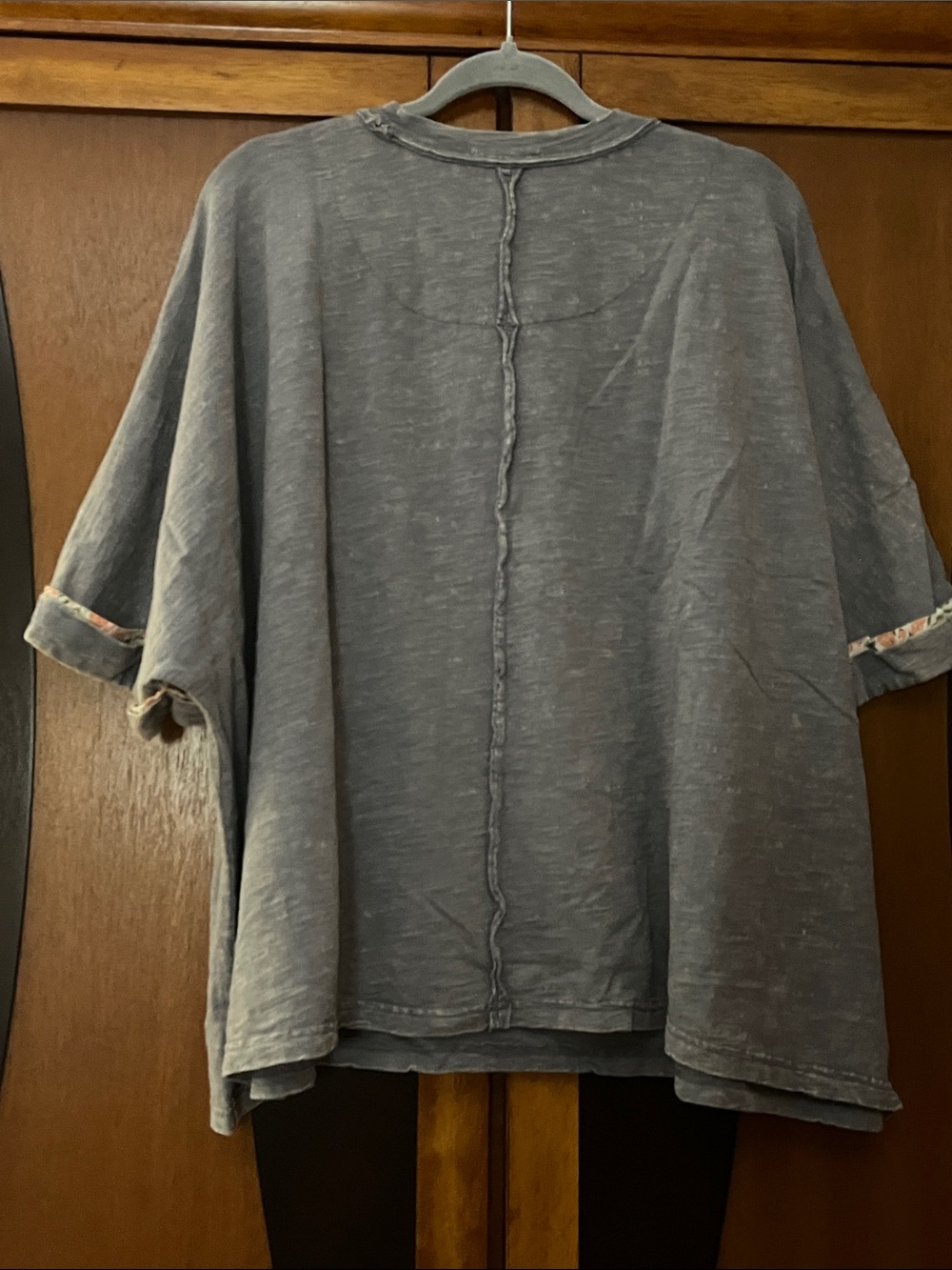 Easel Muted Periwinkle Tee w/Textured Floral Appliqué & Floral Trimmed Sleeves - Picture 5 of 11